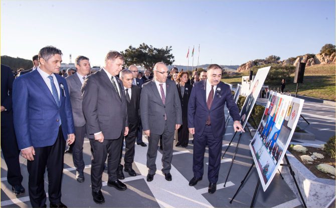 Aliyev 21. ölüm yıl dönümünde İzmir’de anıldı