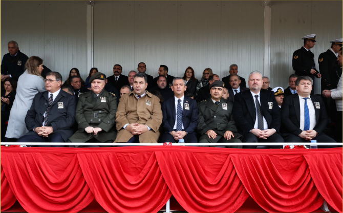 “Cumhuriyet vazgeçilmezimiz, bayrağımız emanetimizdir”