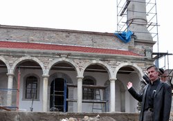 Muhtar Cami Çalışmasını Övdü 