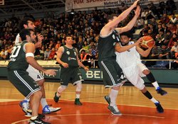 Aliağa Petkim Play Off yolunda