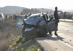 Aliağa'da Trafik Kazası 8 Yaralı 