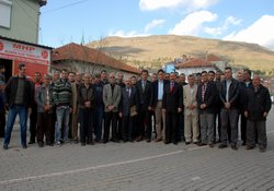 MHP'den Çanakkale şehitlerine 