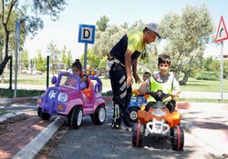 Trafiği Okulunda Öğreniyorlar 