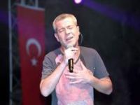 Levent Yüksel Aliağalılar için söyledi 